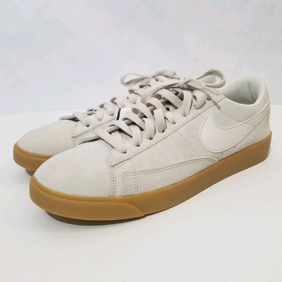 Nike Shoes - Nike Blazer low top sneakers